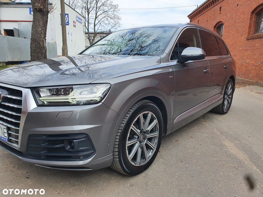 Audi Q7 - 10
