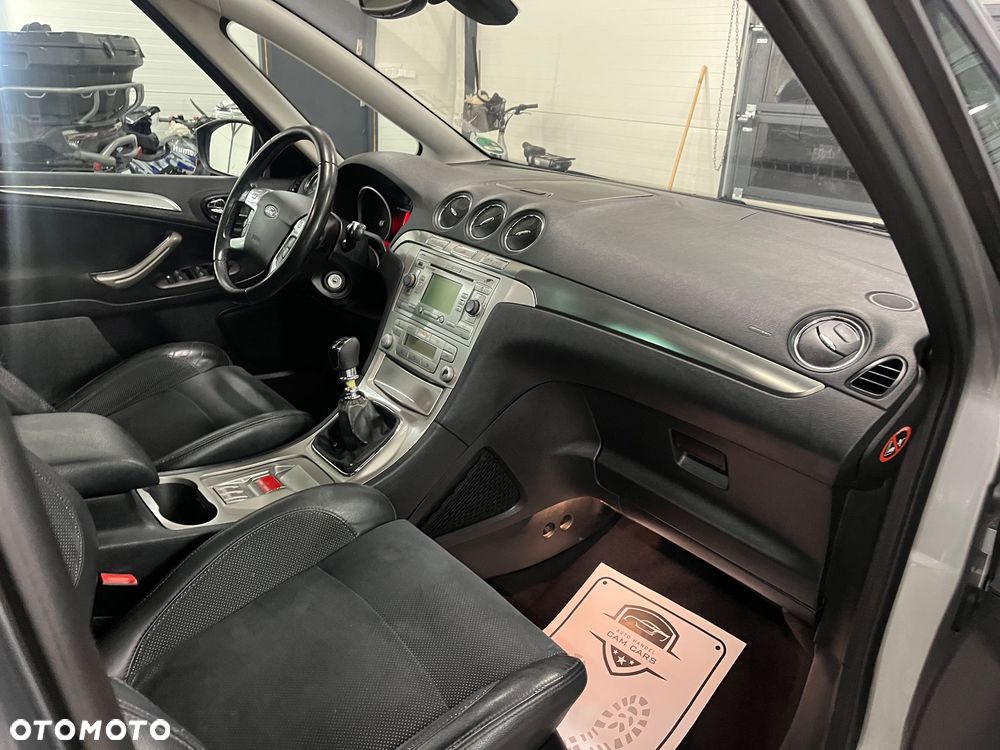 Ford S-Max - 18