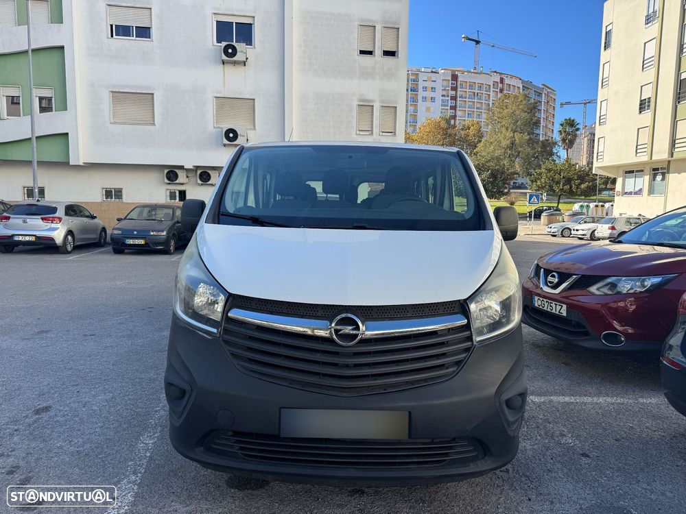 Opel Vivaro - 8