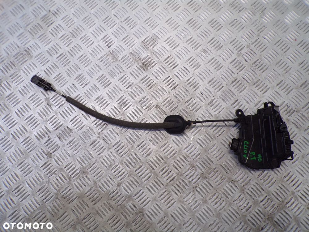 ZAMEK DRZWI PRAWY TYŁ RENAULT CLIO V 825007311R - 1