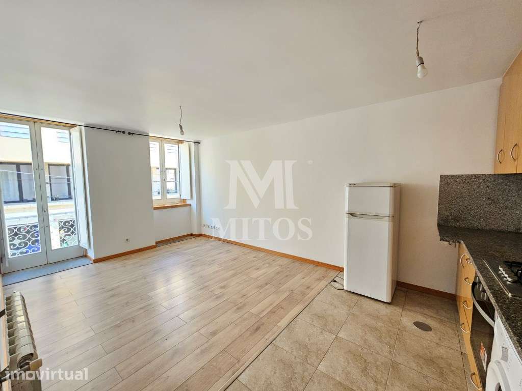 Apartamento T1 p/ arrendar - Centro - Grande imagem: 2/8