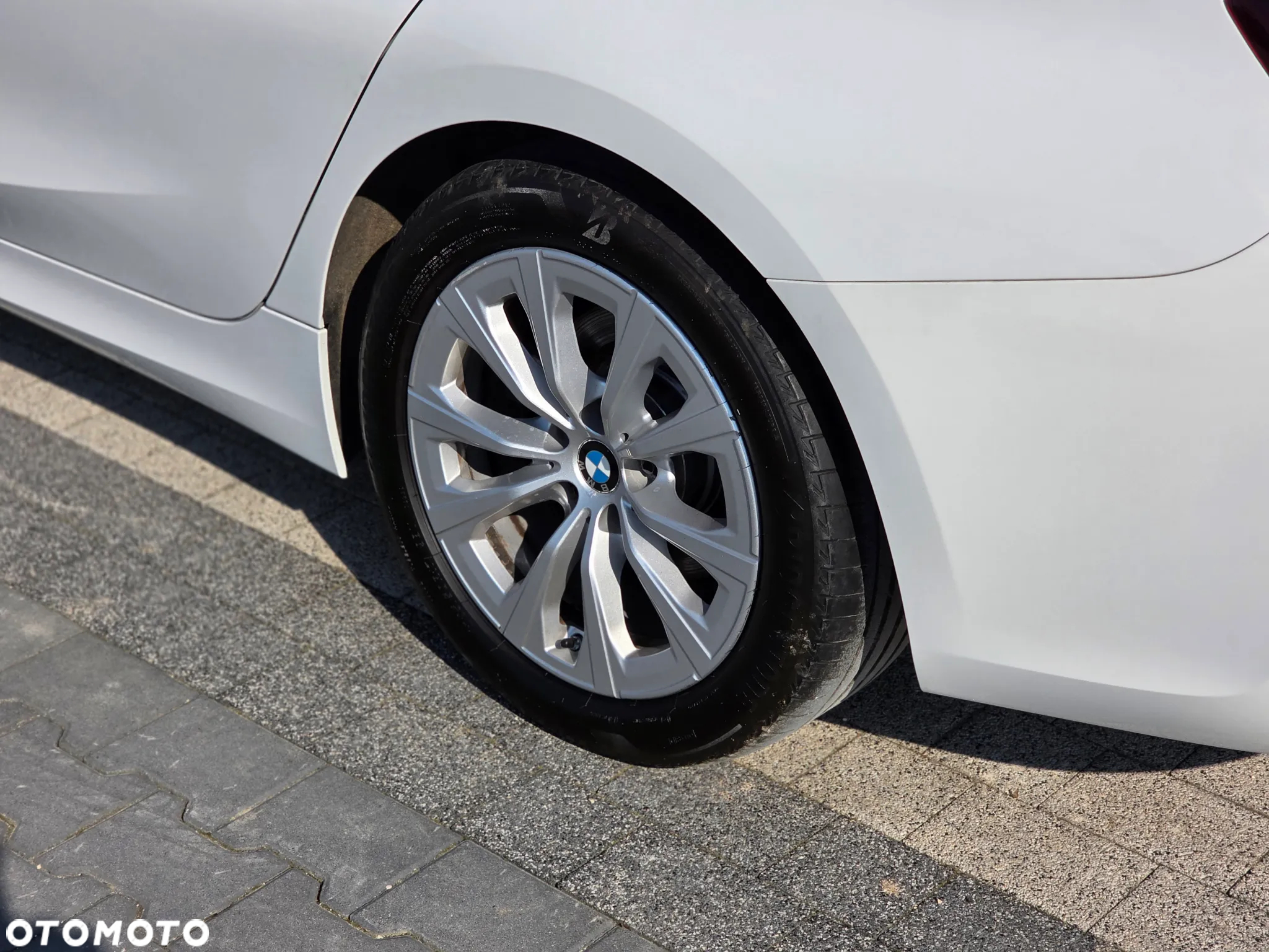 BMW Seria 3 318i Sport - 15