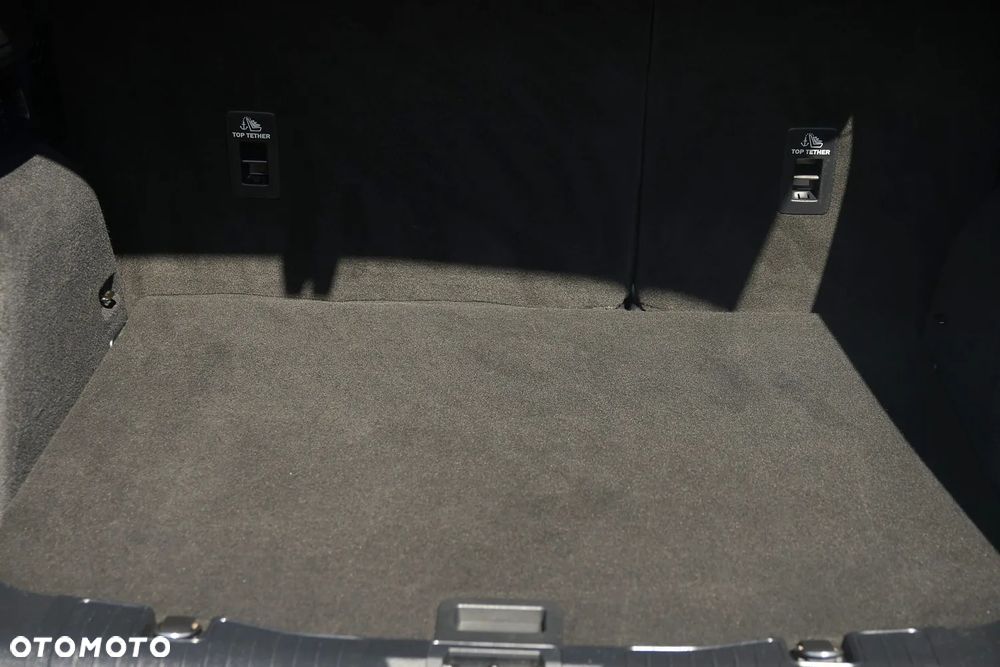 Ford Kuga 2.0 EcoBlue Hybrid TITANIUM - 22