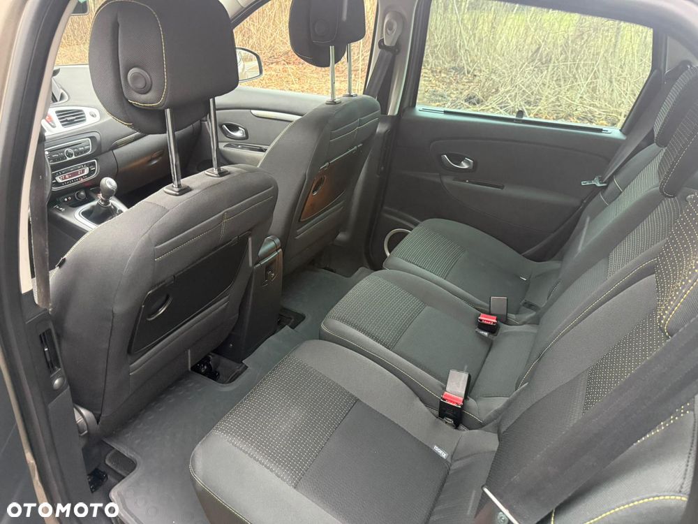 Renault Scenic - 11