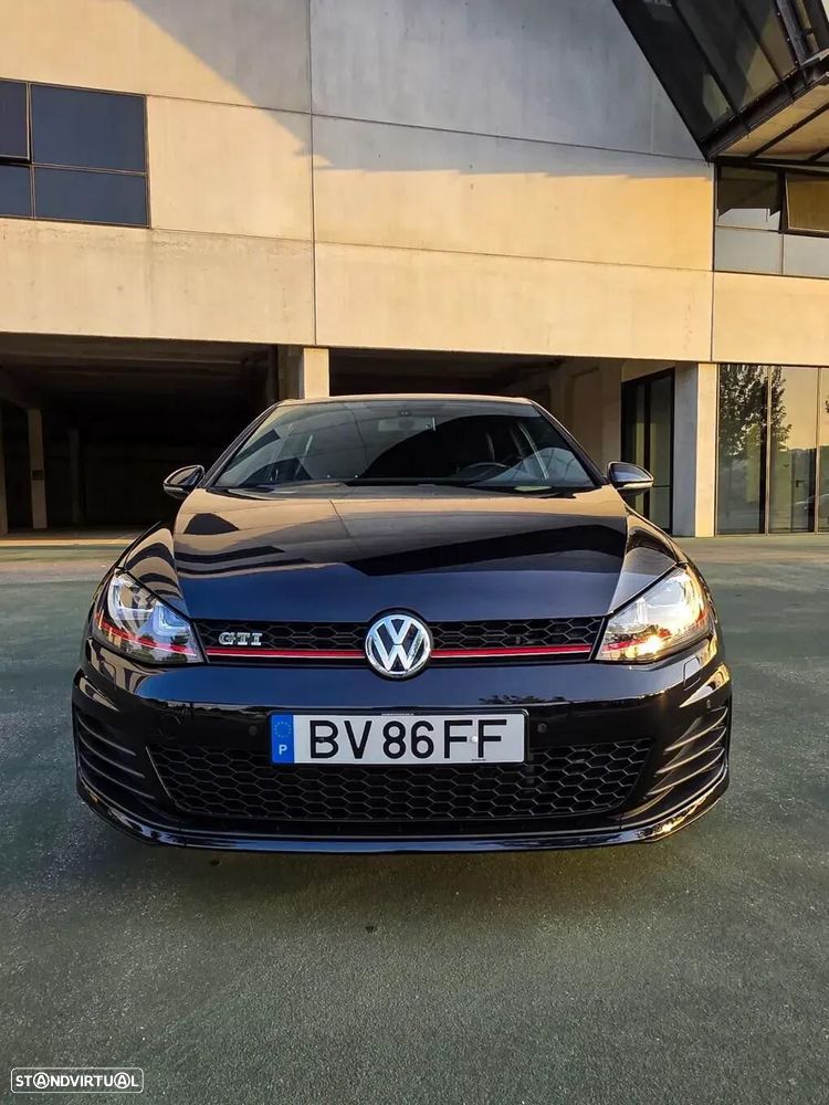 VW Golf 2.0 TSi GTi - 2