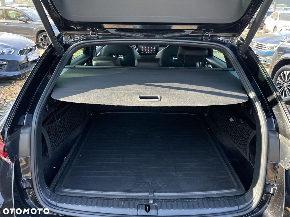 Skoda Octavia 2.0 TDI RS DSG - 19