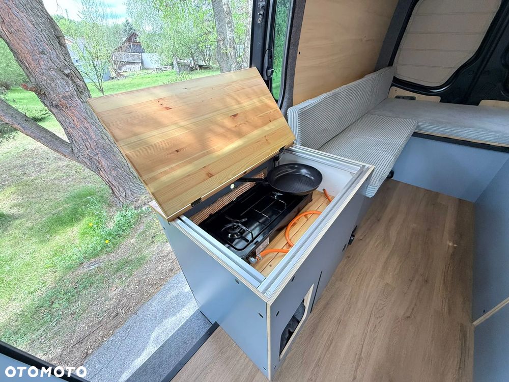 Mercedes-Benz Sprinter - 29