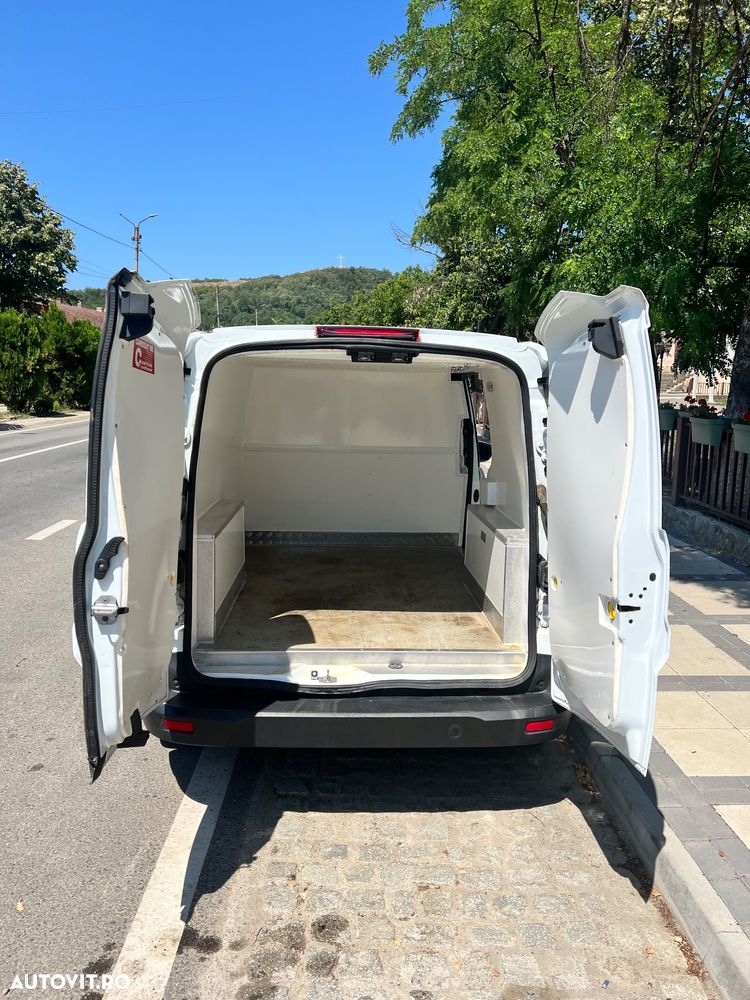 Ford Transit Connect - 5