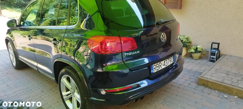 Volkswagen Tiguan - 1