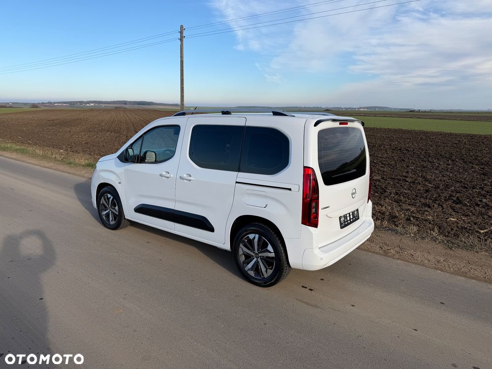 Opel Combo 1.5 D Start/Stop Elegance - 4