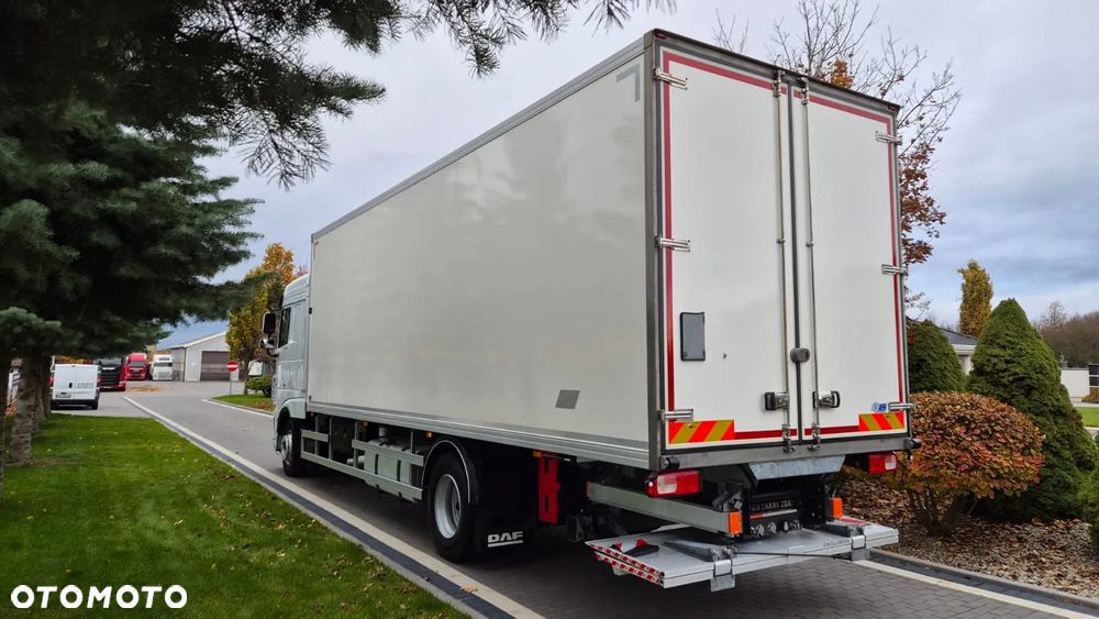 DAF XF 430/// 2022/// PRZEB: 188000 KM/// CHŁODNIA/// THERMO-KING/// WINDA/// STAN JAK NOWY! - 8
