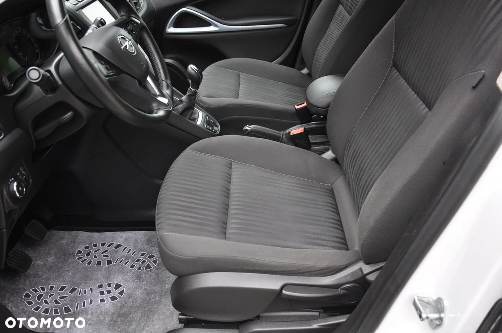 Opel Zafira 2.0 D (CDTI ecoFLEX) Start/Stop Innovation - 17