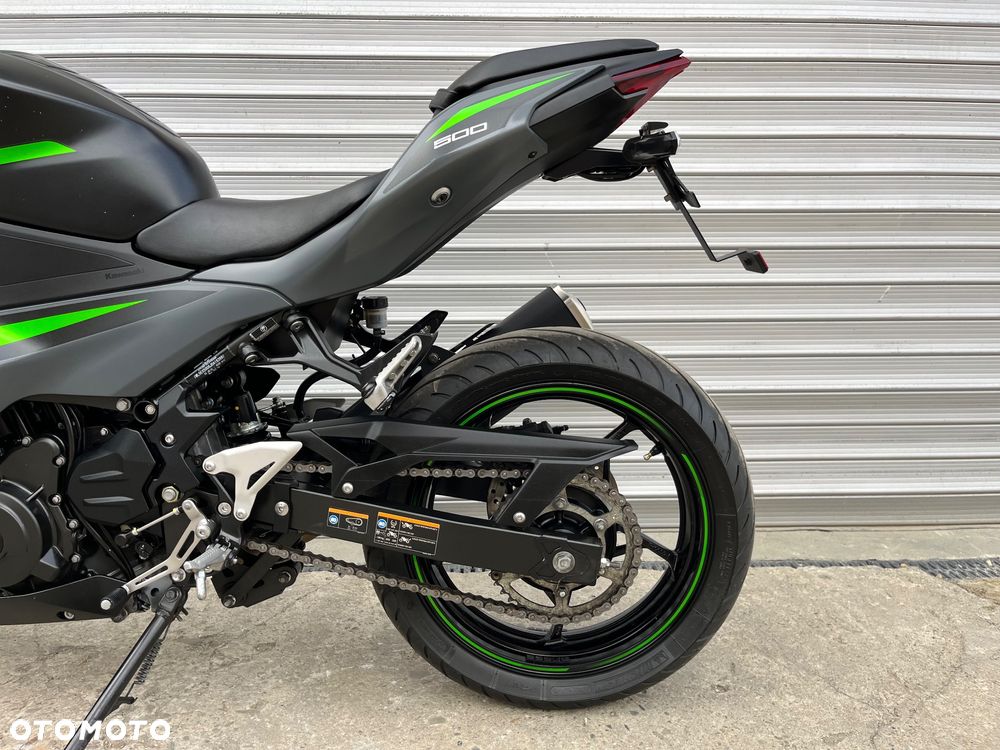 Kawasaki Ninja - 15