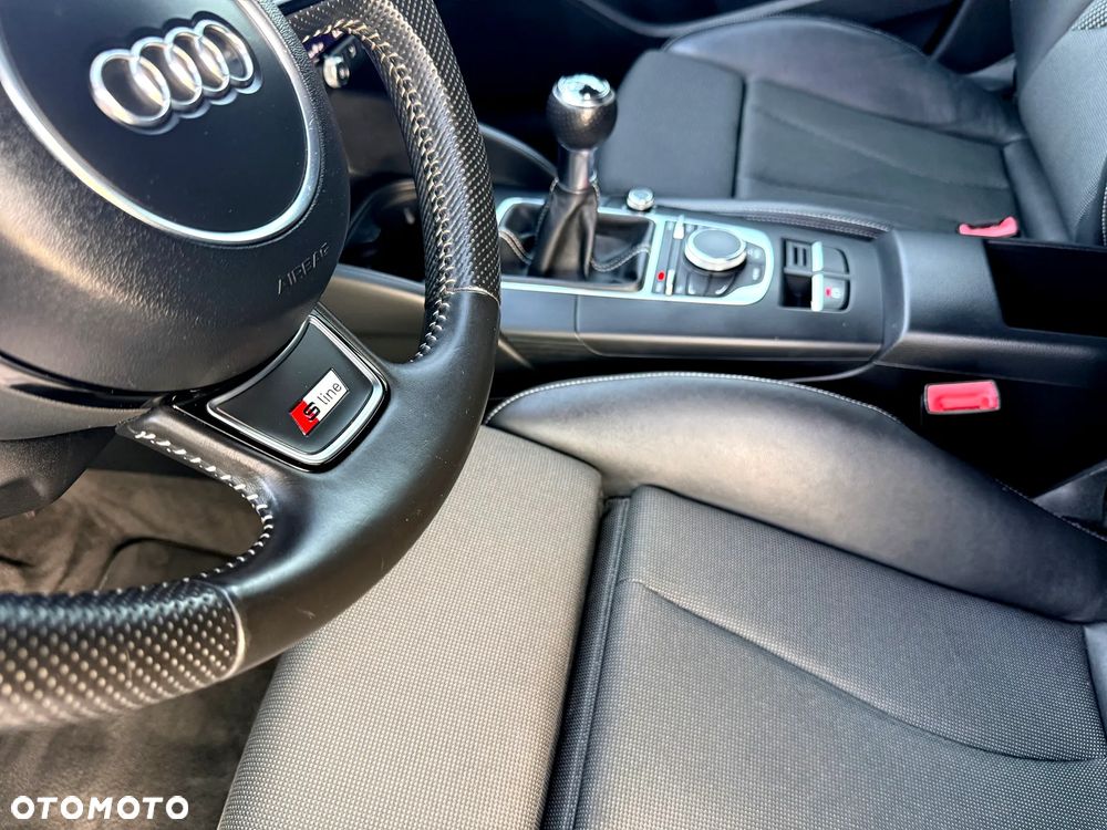 Audi A3 Sportback 2.0 TDI S line Sportpaket - 10