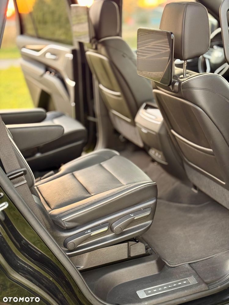 Cadillac Escalade 6.2 V8 Sport Luxury - 5