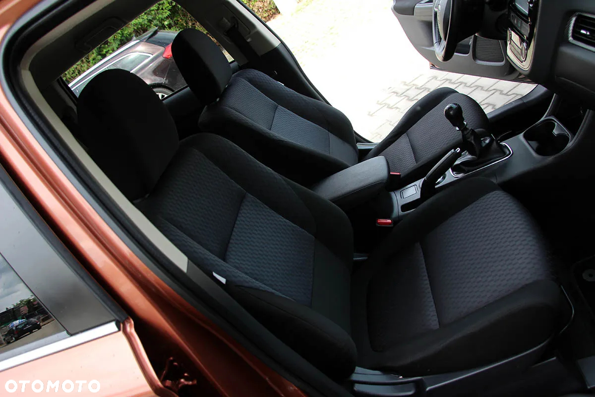 Mitsubishi Outlander 2.2 DID Intense + 4WD - 26