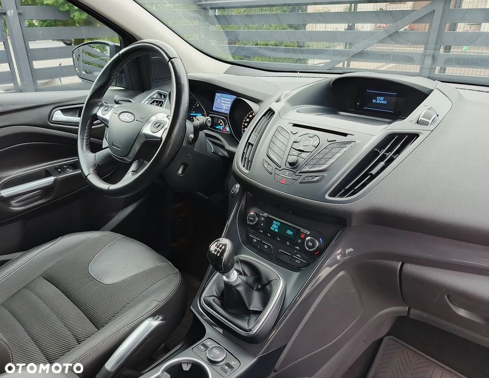 Ford Kuga 2.0 TDCi 4x4 Titanium - 27