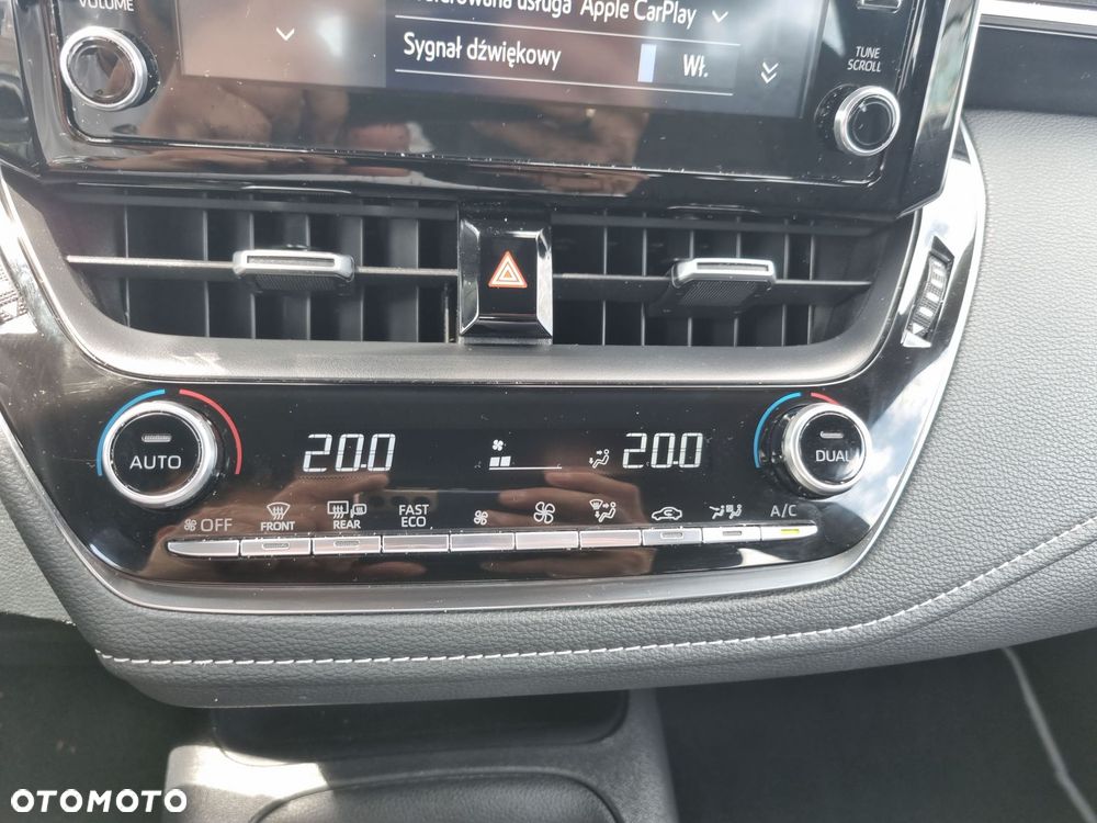 Toyota Corolla 2.0 Hybrid Comfort - 20