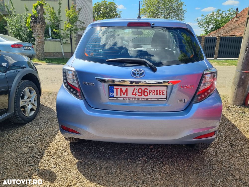 Toyota Yaris 1.5 VVT-i HSD Luna - 24