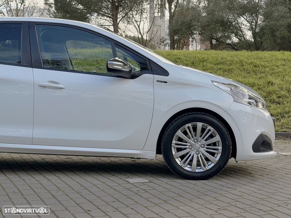 Peugeot 208 1.5 BlueHDi Signature - 16