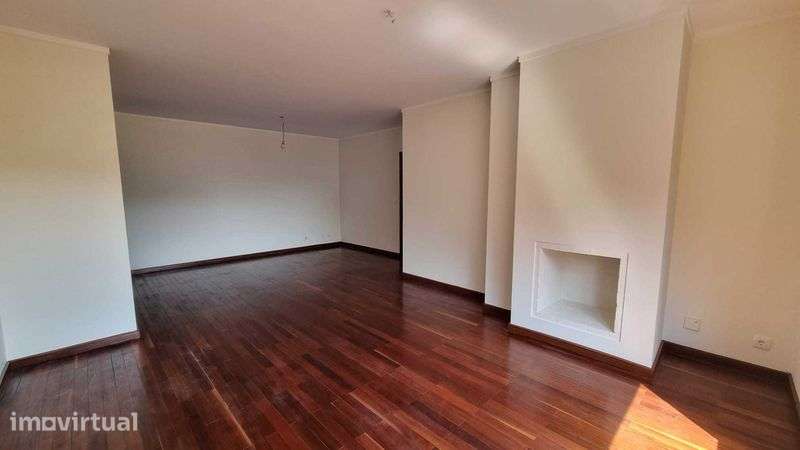 Excelente apartamento T2, com lugar de garagem ao Marquês - Grande imagem: 5/12