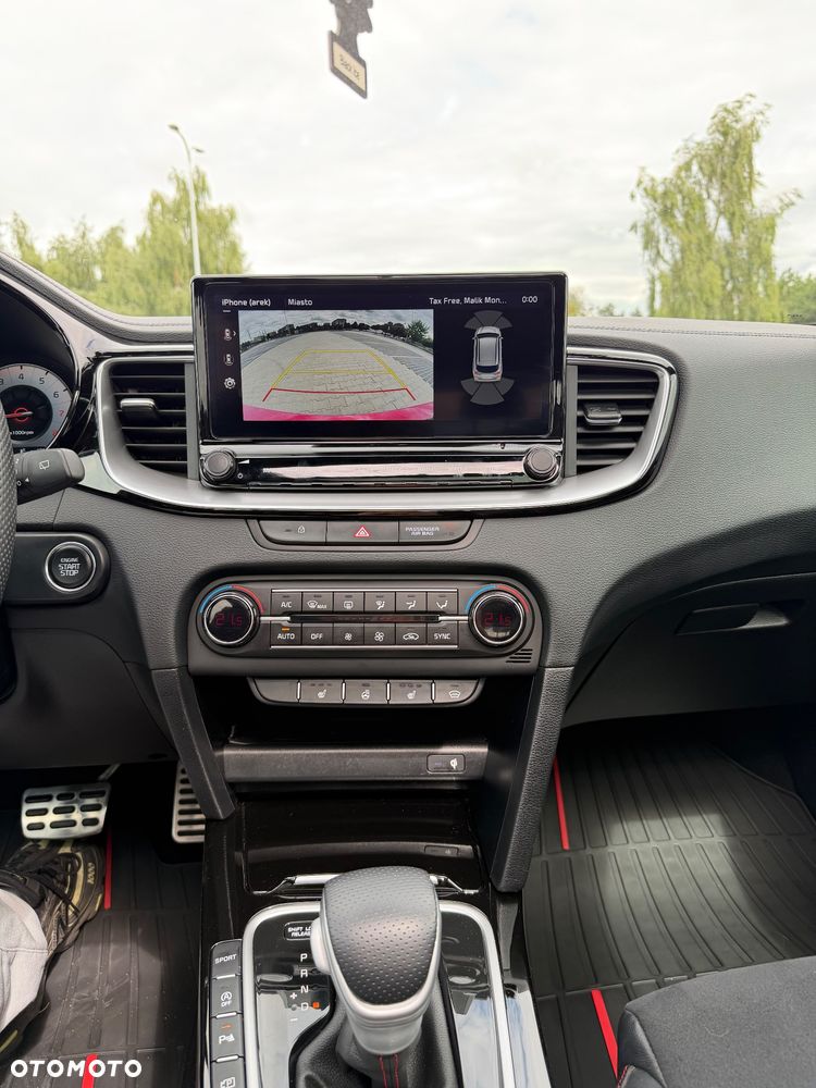Kia Ceed - 24