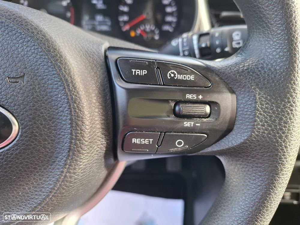 Kia Stonic 1.0 T-GDI Urban - 33