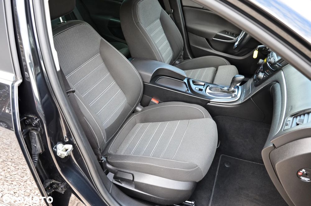 Opel Insignia - 38