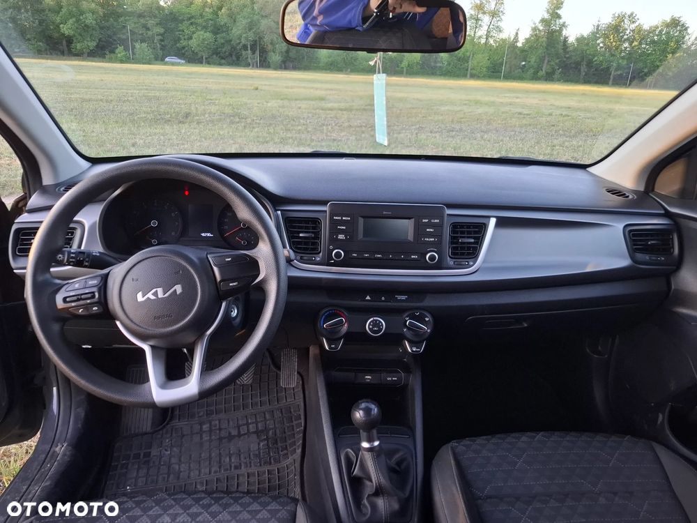 Kia Rio 1.2 L - 17