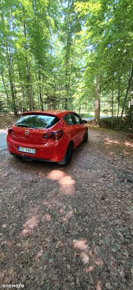 Opel Astra 1.6 T Enjoy - 8