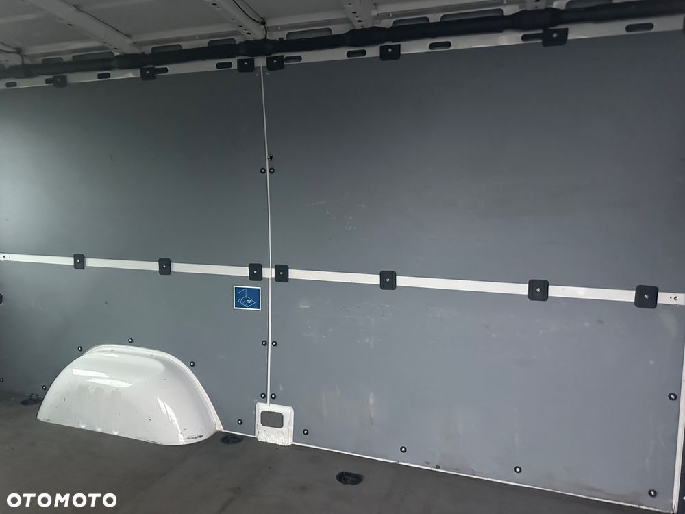 Volkswagen Crafter 2.0tdi 160ps L2H1 Klima stan extra - 8