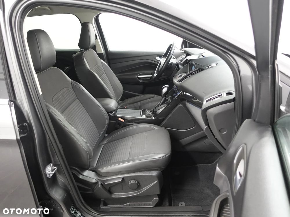 Ford Kuga 2.0 TDCi AWD Titanium - 24