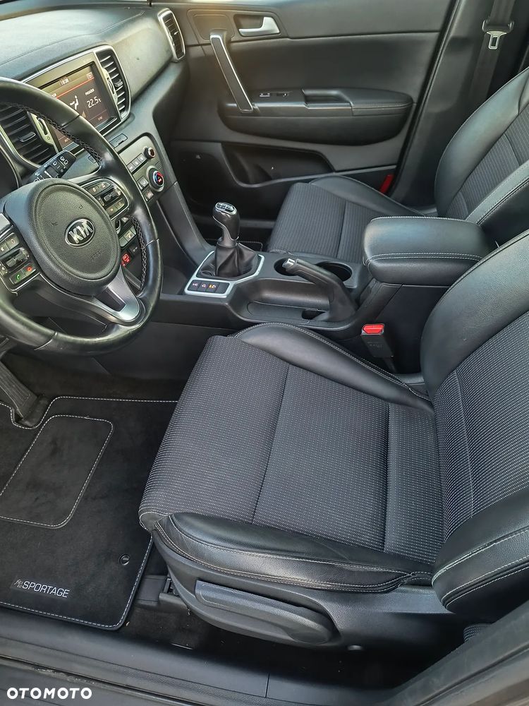 Kia Sportage 2,0 CRDI AWD Spirit - 6