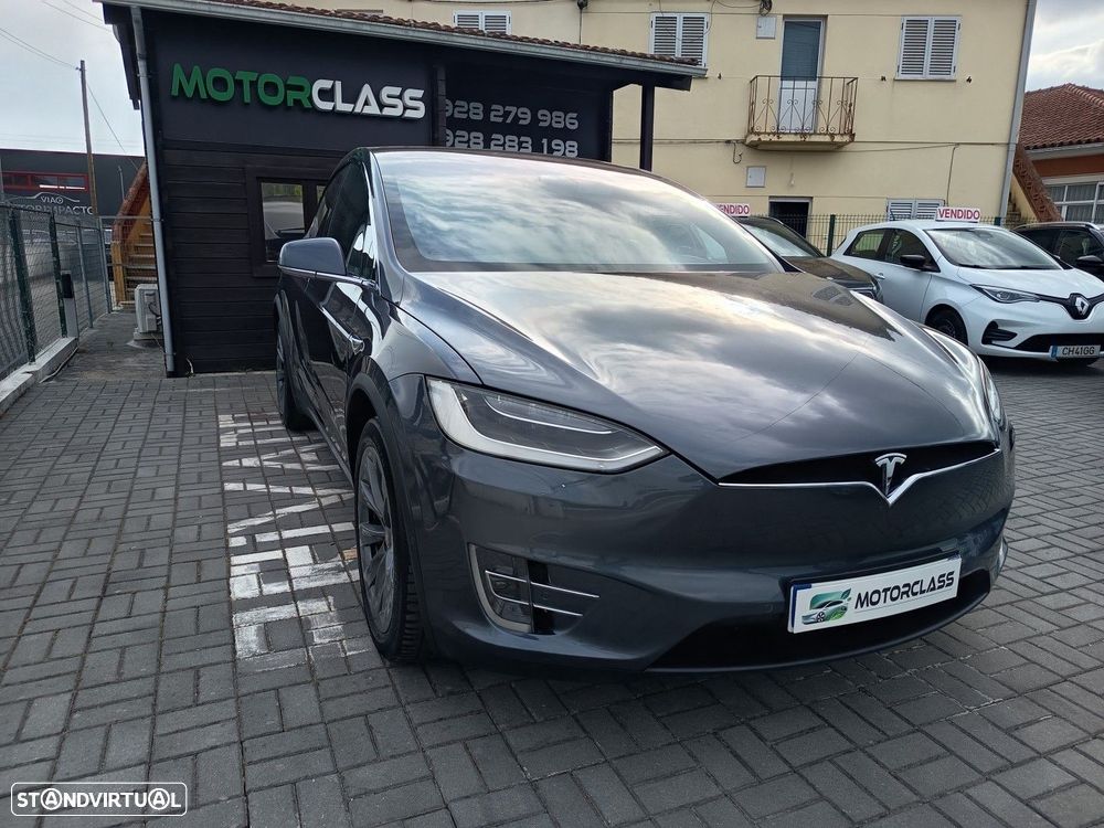Tesla Model X 100D - 1