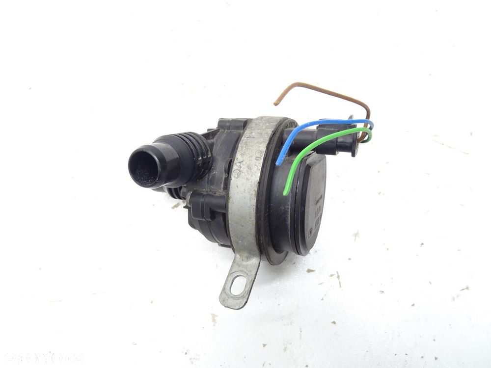DODATKOWA POMPA POMPKA WODY A0005003600 MERCEDES W177 W247 1.5 CDI A KLASA - 5