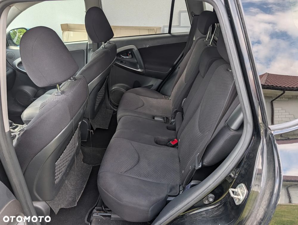 Toyota RAV4 2.0 VVT-i Sol - 13