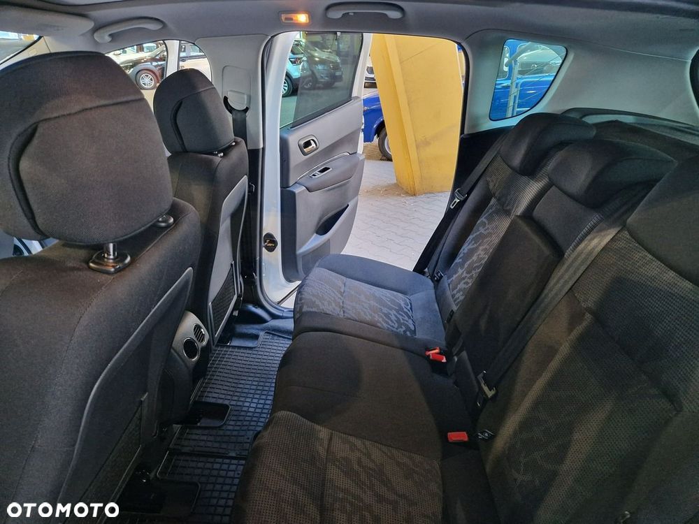 Peugeot 3008 - 19