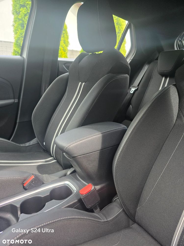 Opel Corsa 1.2 Direct Injection Turbo Hybrid 48 V YES - 12
