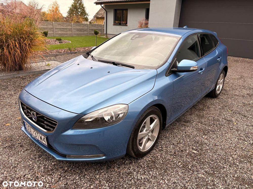 Volvo V40