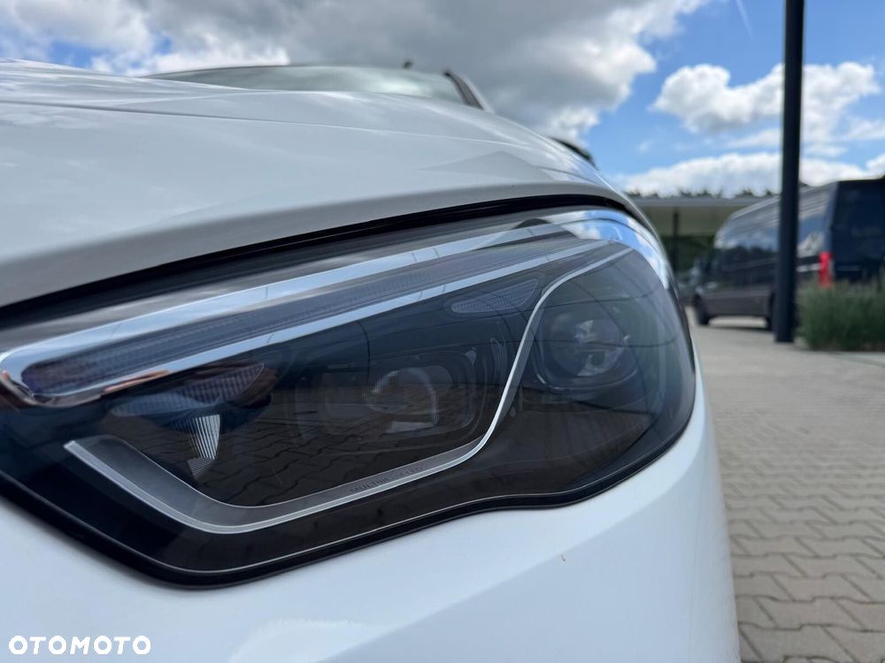 Mercedes-Benz GLA - 15