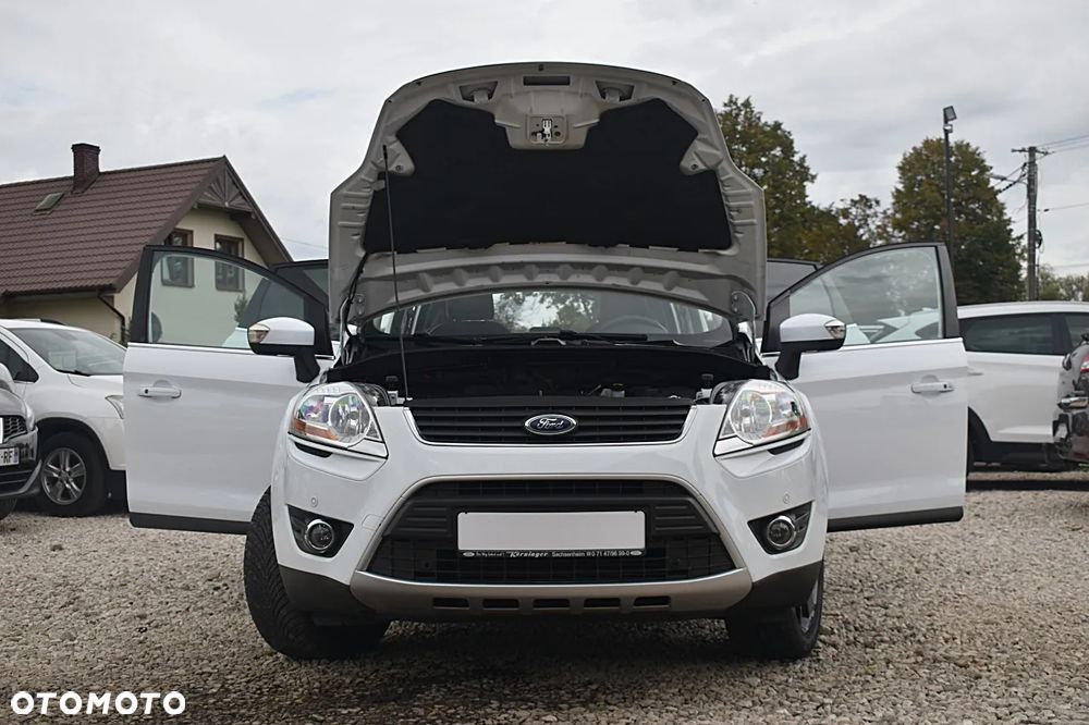 Ford Kuga 2.0 TDCi 2x4 Titanium - 12