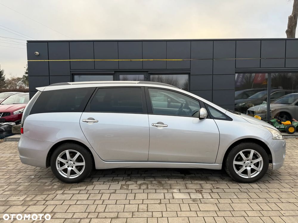 Mitsubishi Grandis 2.4 Inform - 17