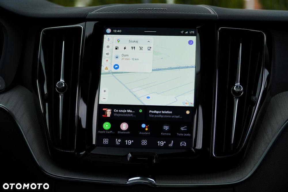 Volvo XC 60 T6 Plug-In Hybrid AWD Plus Dark - 17