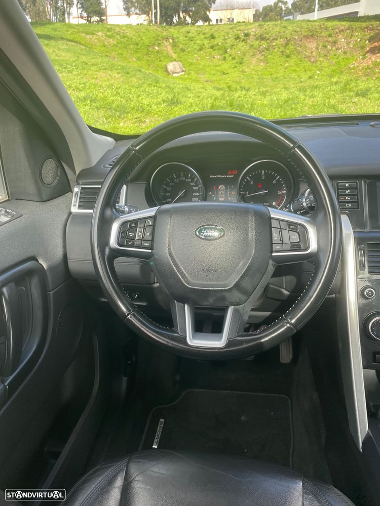 Land Rover Discovery Sport 2.0 eD4 HSE Luxury - 12