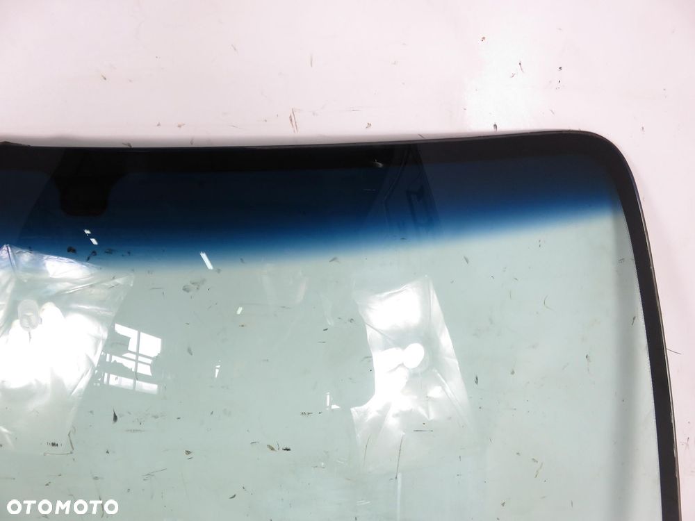 SZYBA CZOŁOWA KIA CARNIVAL I - 6