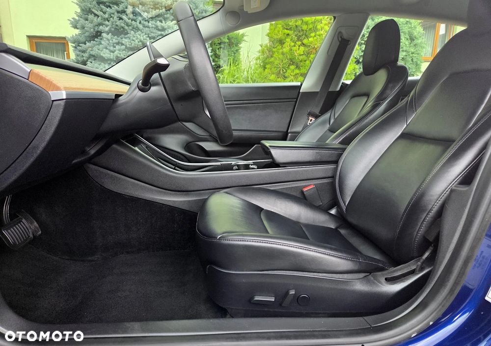 Tesla Model 3 Langstreckenbatterie Allradantrieb Dual Motor - 18
