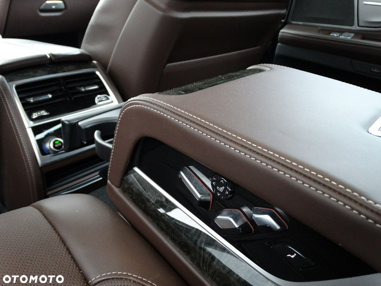 BMW Seria 7 - 21