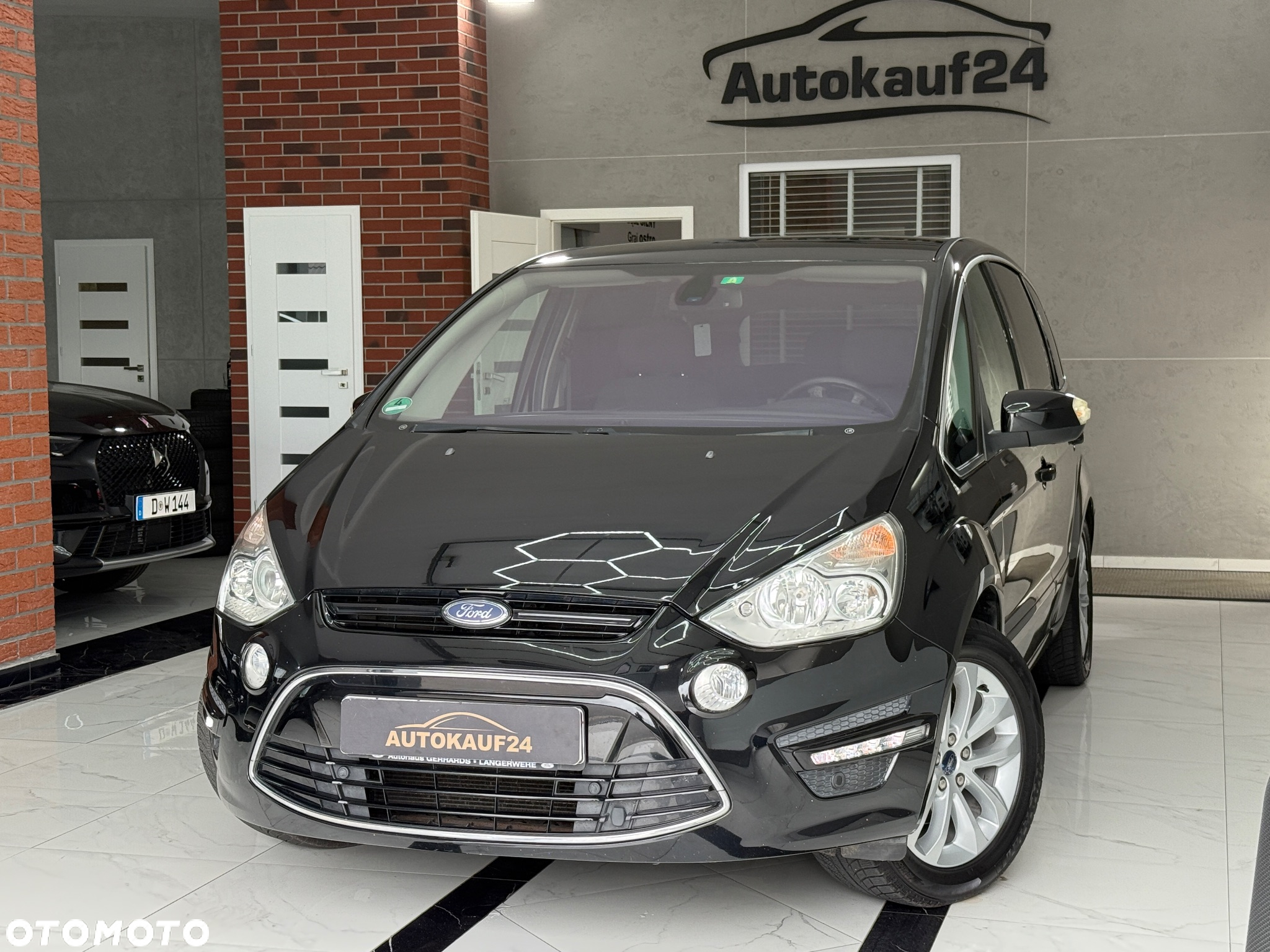 Ford S-Max 2.0 Titanium - 5