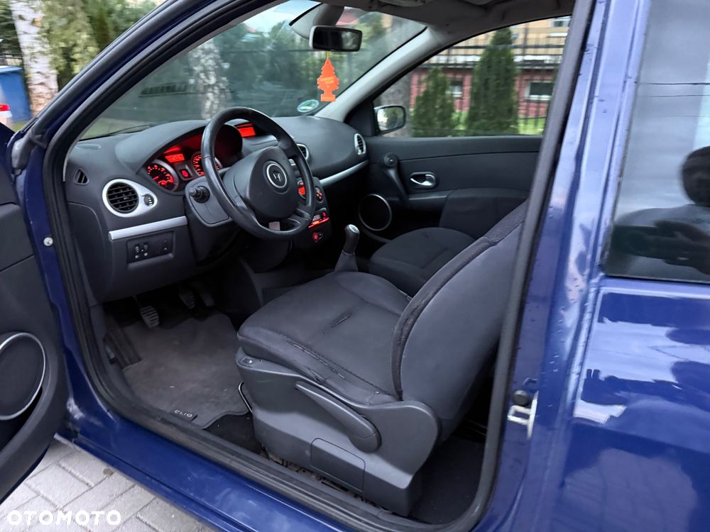 Renault Clio - 5