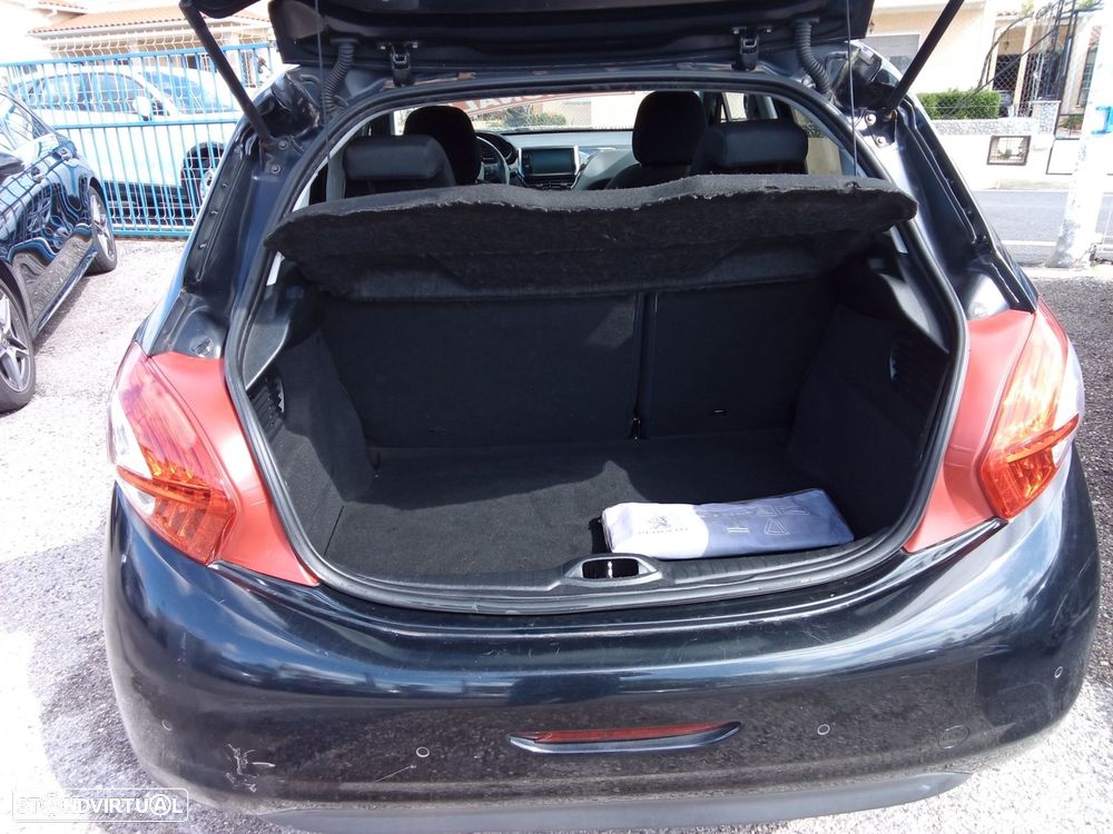 Peugeot 208 1.4 HDi Active - 10